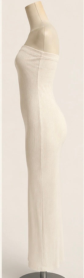 ÉLANA LUMIÈRE Strapless Midi Dress